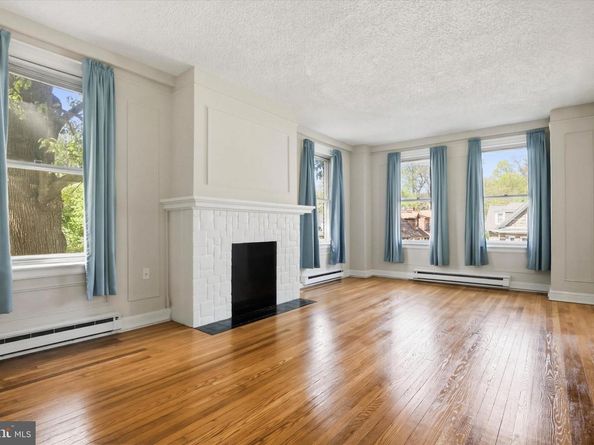 400-14 W Hortter Street 203, Philadelphia PA 19119