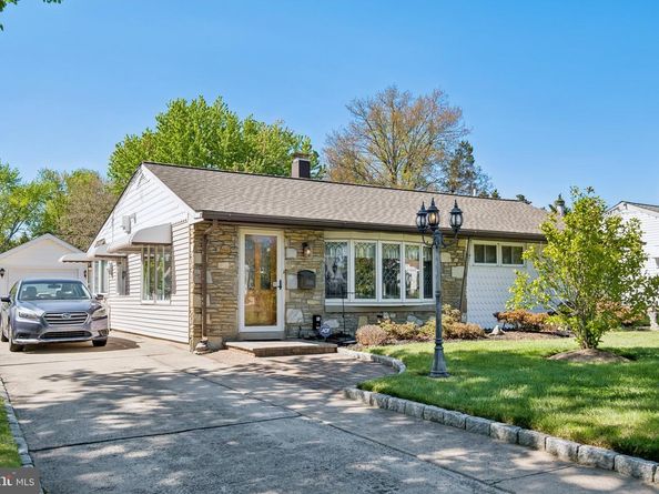 1248 Nolen Road, Abington PA 19001