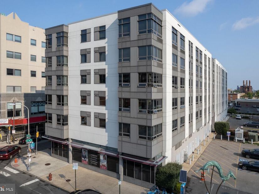 815 Arch Street 208, Philadelphia PA 19107