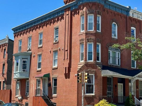 500 N 34TH Street, Philadelphia PA 19104