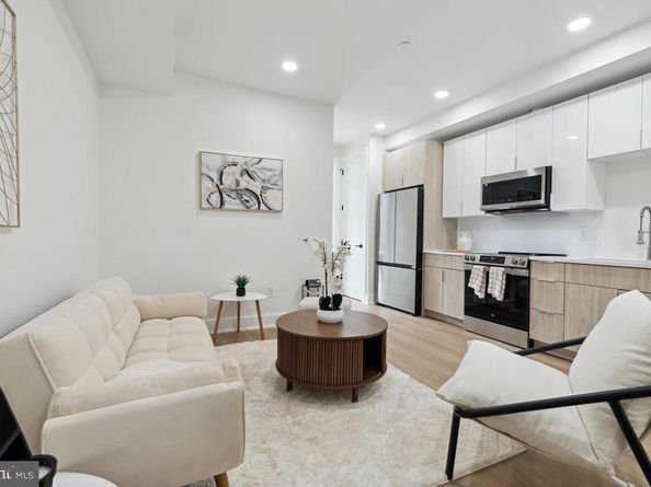 705 Quincy Street NE 4C, Washington DC 20017