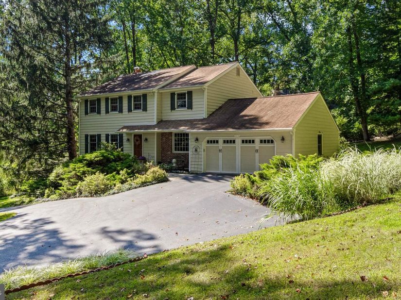 232 Hansell Road, Newtown Square PA 19073