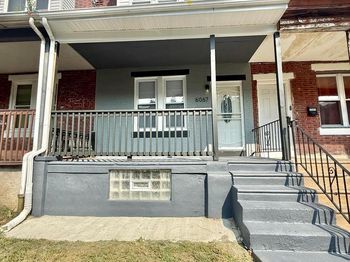 6067 Regent Street