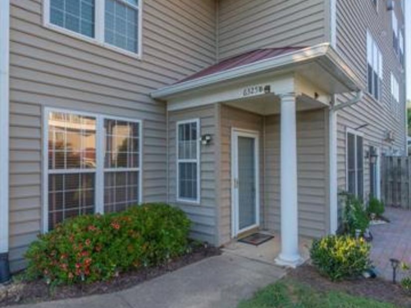 6325 Eagle Ridge Lane 32, Alexandria VA 22312