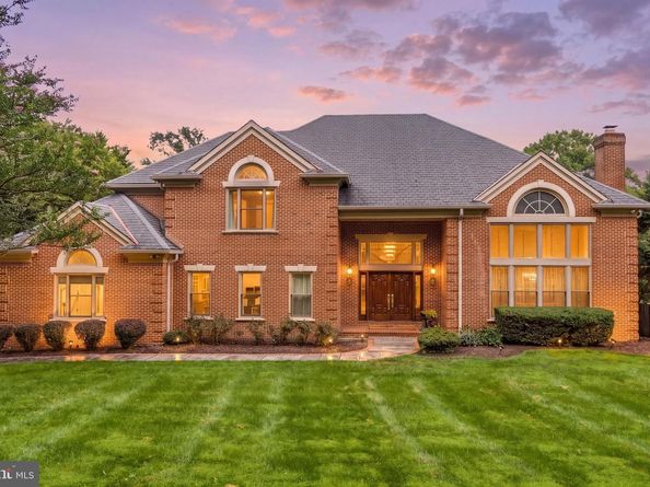 10005 Apple Hill Court, Potomac MD 20854