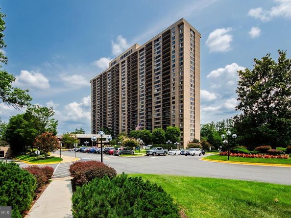 3705 S George Mason Drive 902S, Falls Church VA 22041