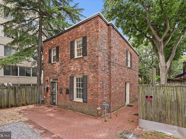 19 Snows Court NW, Washington DC 20037