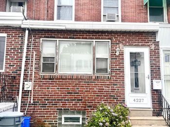 4227 E Howell Street