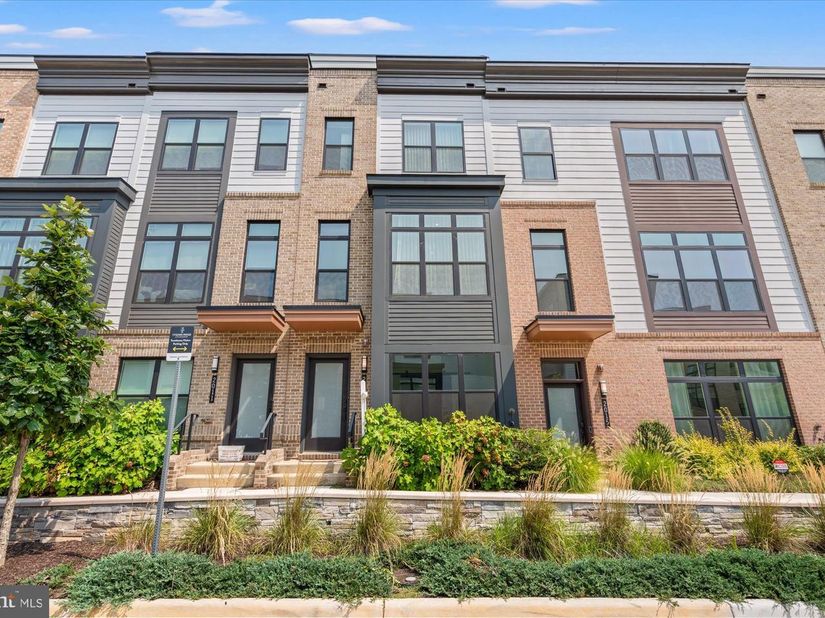 2013 Tysons Ridgeline Road, Falls Church VA 22043