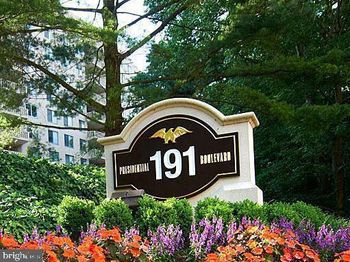 191 Presidential Boulevard