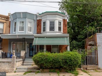 814 E Woodlawn Street