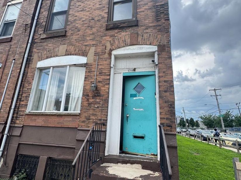 2948 Reed Street, Philadelphia PA 19146