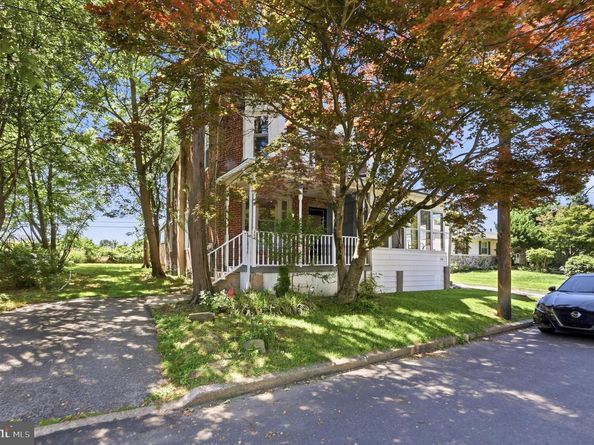 264 Maple Avenue, Morton PA 19070