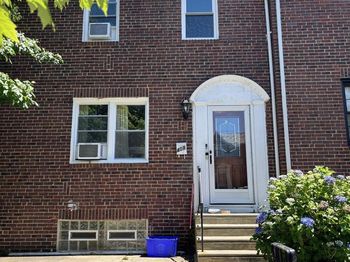 408 E Slocum Street
