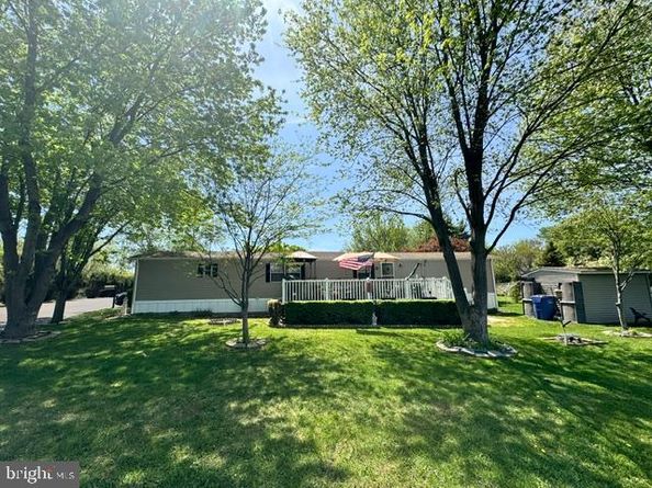 409 Reagan Drive, Fairless Hills PA 19030