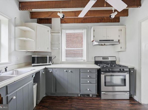19 N Roberts Road, Bryn Mawr PA 19010