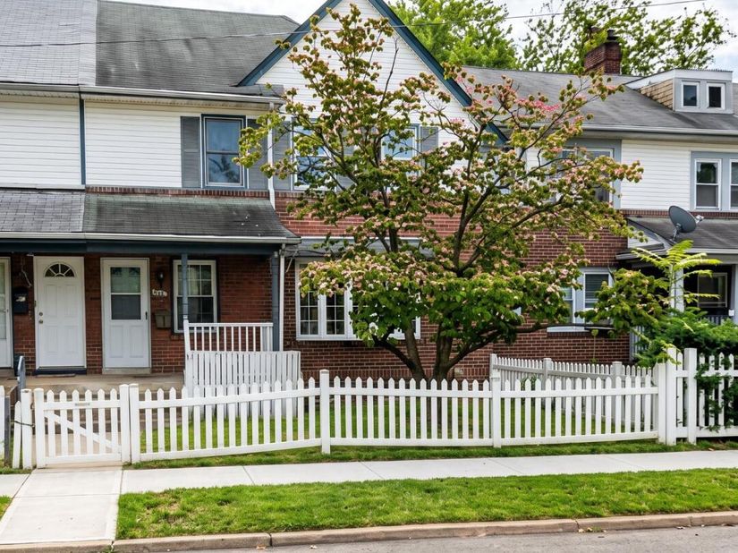 1926 Trenton Avenue, Bristol PA 19007