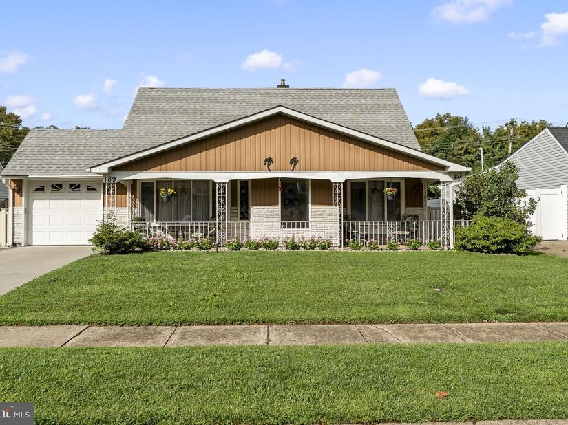189 Kenwood Drive S, Levittown PA 19055