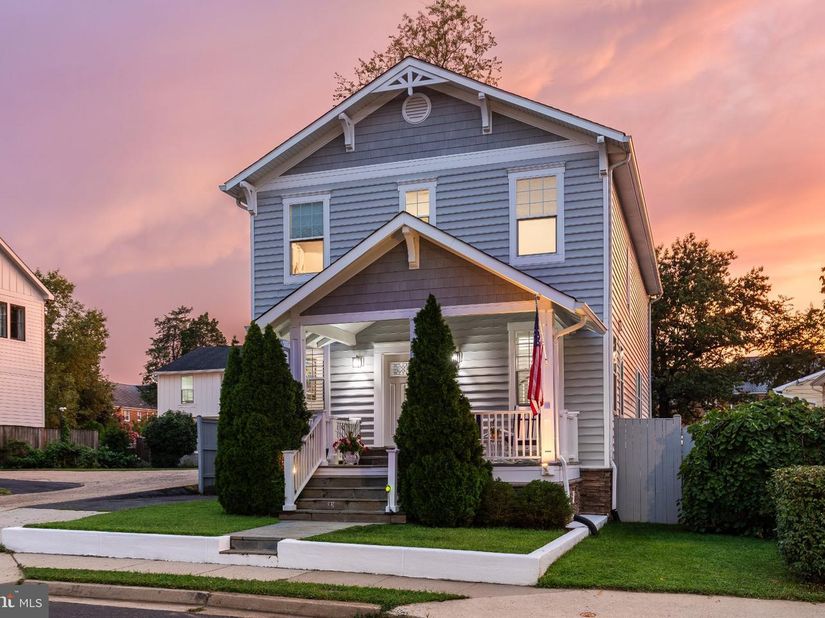 606 Barton Street, Arlington VA 22204