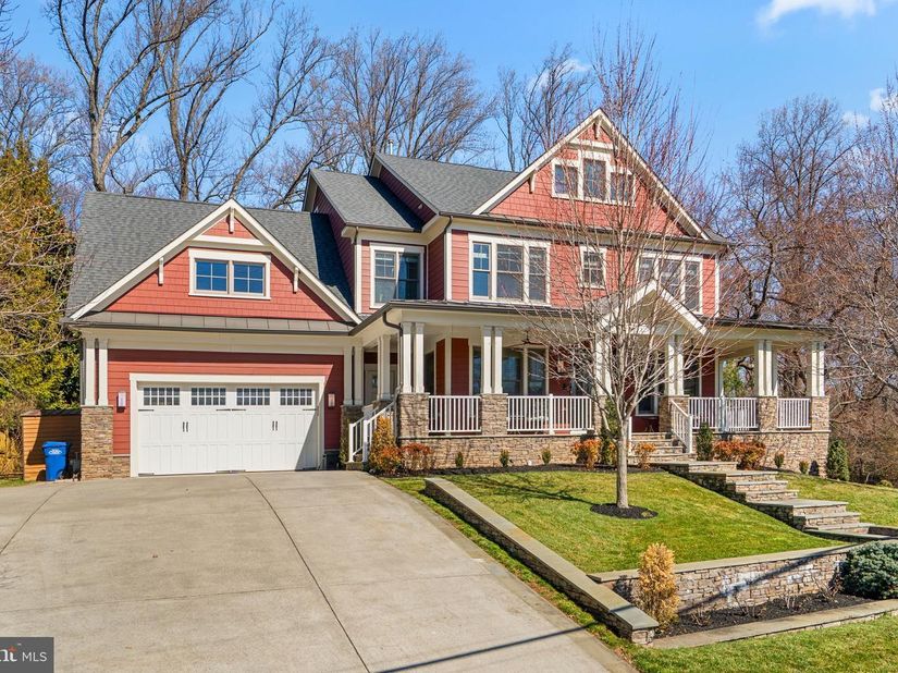 7602 Virginia Lane, Falls Church VA 22043