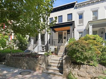 623 Columbia Road NW