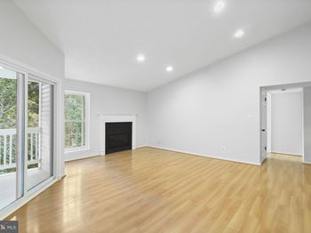 1525 Lincoln Way