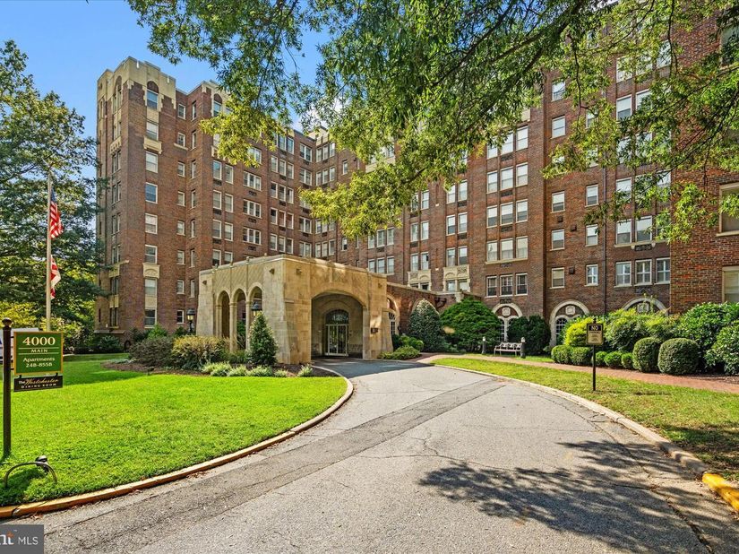 4000 Cathedral Avenue NW 335B, Washington DC 20016