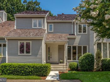 1281 Wedgewood Manor Way