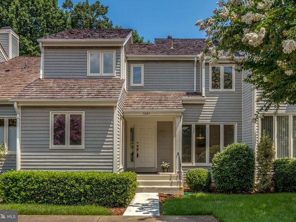 1281 Wedgewood Manor Way, Reston VA 20194