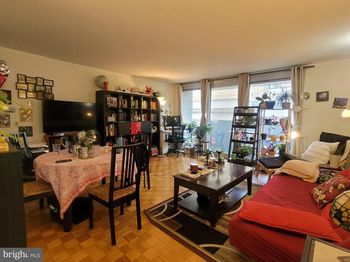 224 W Rittenhouse Square