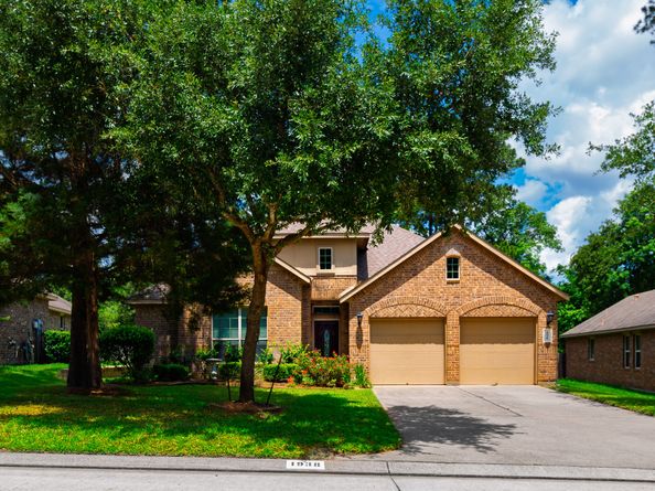 1938 Honey Laurel Drive, Conroe TX 77304