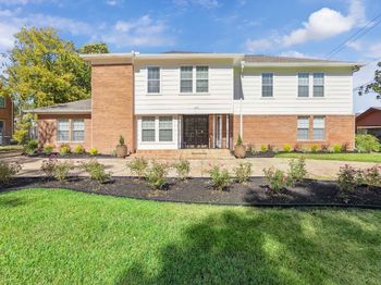 3449 N Parkwood Drive