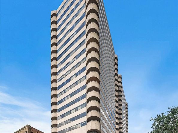 5000 Montrose Boulevard 14H, Houston TX 77006