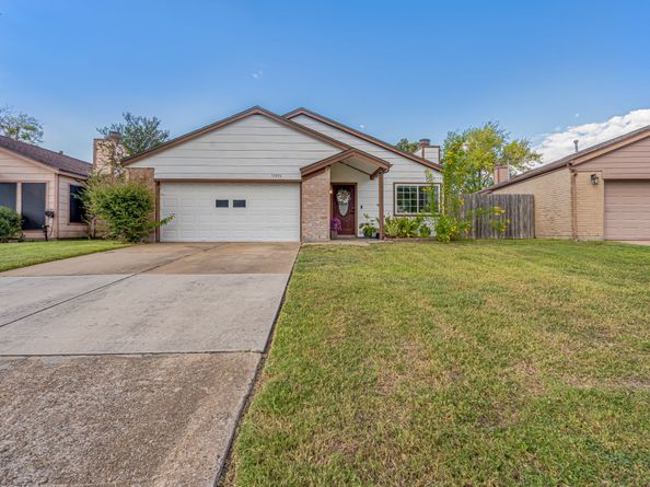 13806 Sheri Hollow Lane, Houston TX 77082