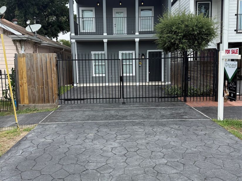 8309 John Street, Houston TX 77012