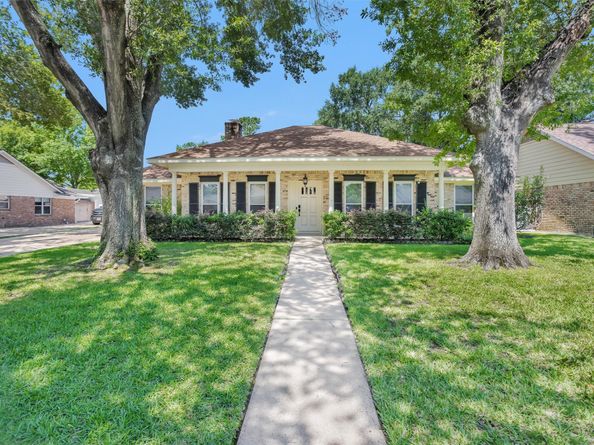 2531 Hollow Hook Road, Houston TX 77080
