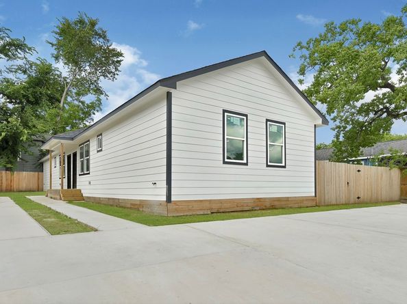 7939 Goode Street, Houston TX 77012