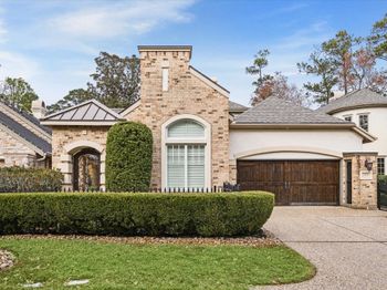 2831 N Cotswold Manor Drive