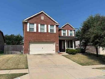 1020 Long Pointe Avenue