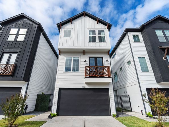 1841 Flowing Springs Trail, Houston TX 77080