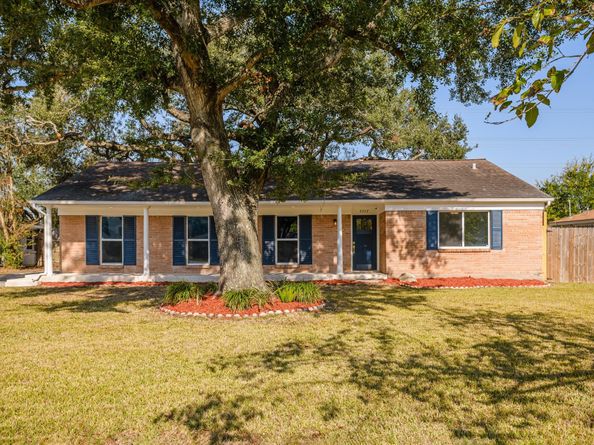 5258 Willowbend Boulevard, Houston TX 77096