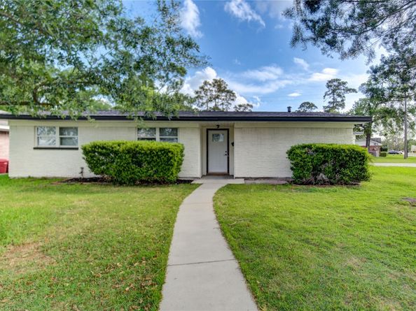 13302 Bretagne Drive, Houston TX 77015