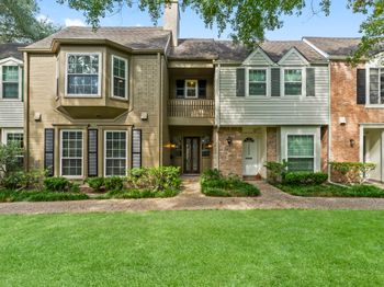 13346 Trail Hollow Drive