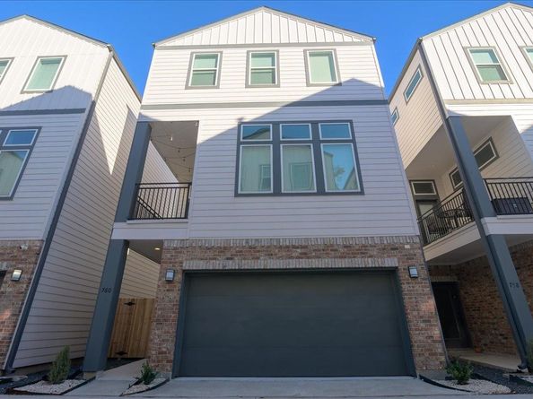 760 W Donovan Street, Houston TX 77091