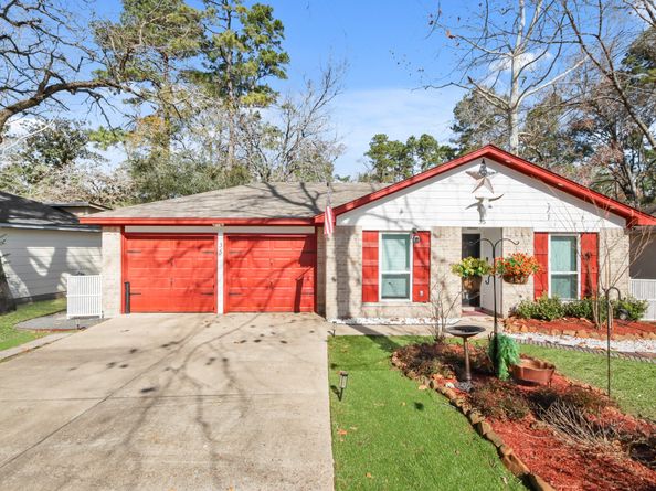 35 N Wavy Oak Circle, The Woodlands TX 77381