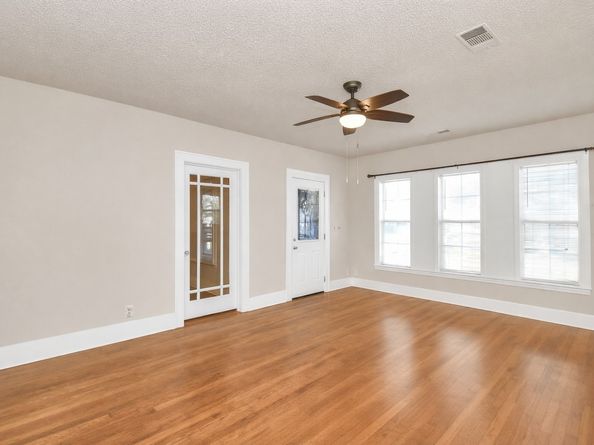 1433 Scharpe Street, Houston TX 77023