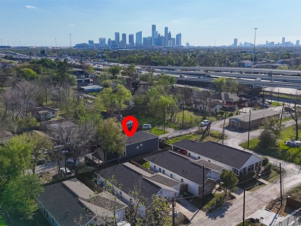 3107 Martha Street, Houston TX 77026