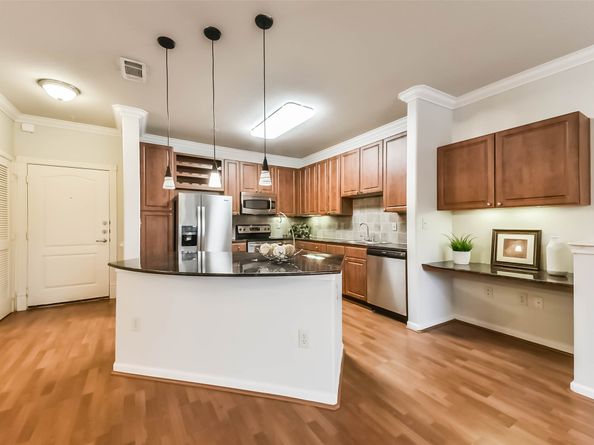 1711 Old Spanish Trail 426, Houston TX 77054