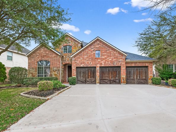 35 Woodmoor Place, Magnolia TX 77354