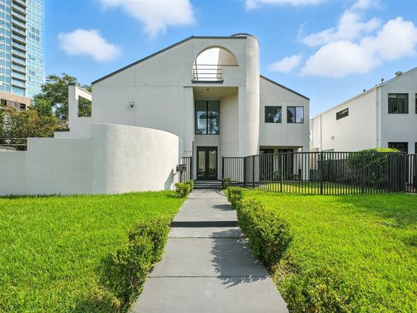 2019 Mcclendon Street, Houston TX 77030